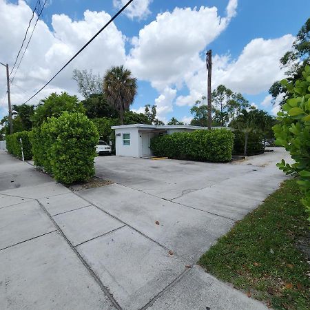 Private Aparment Studio In The Hard Of Miami Unit # 6 Opa-locka Екстер'єр фото